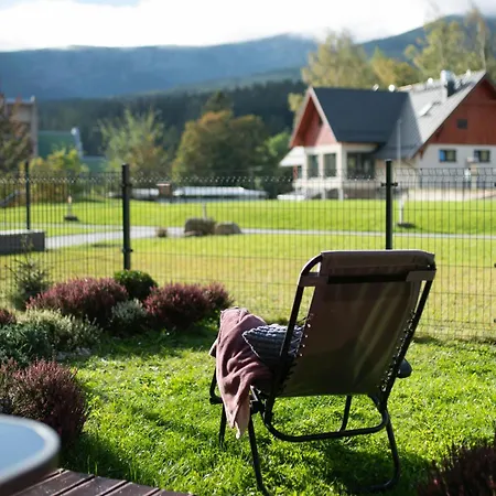 Lawendowy Z Garazem, Tarasem I Widokiem Na Sniezke Triventi アパート